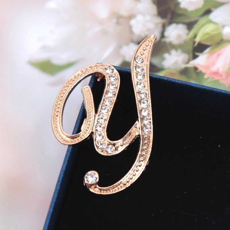 Fashion Women Rhinestone Brooch A-Z English Letter Gold Color Metal Pins Crystal Alphabet Jewelry Shirt Clothes Accessories Gift