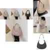 Stylish Crescent Shoulder Bag For Women 2024 Trendy Fashionable Pu Handbag With Zipper