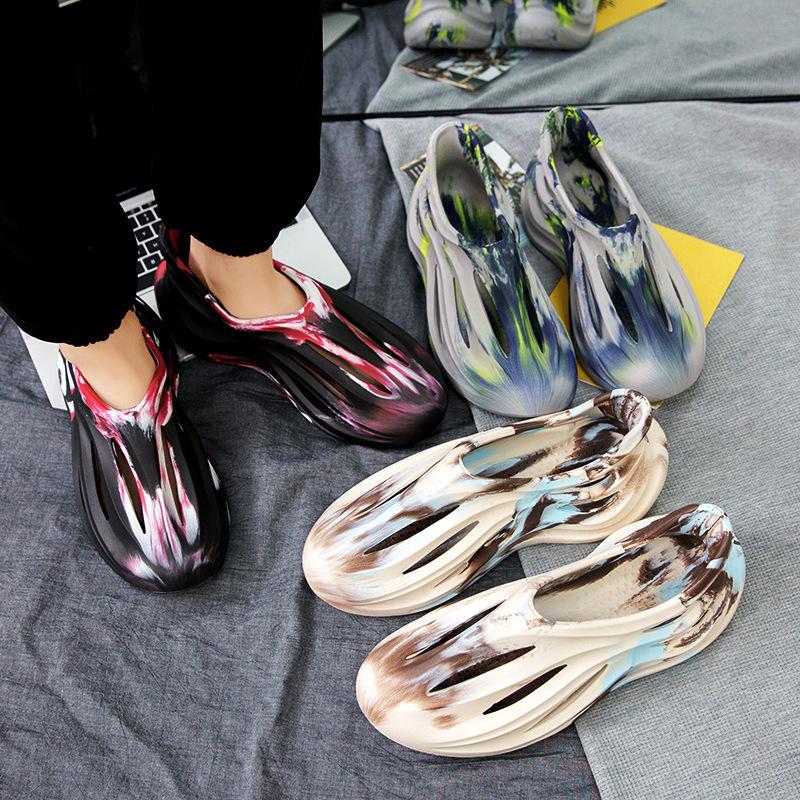 Summer Foreign Trade Breathable Camouflage Coconut Hole Shoes Men's Beach Shoes Wear Bag Head Cover Feet Cool Slippers Tide