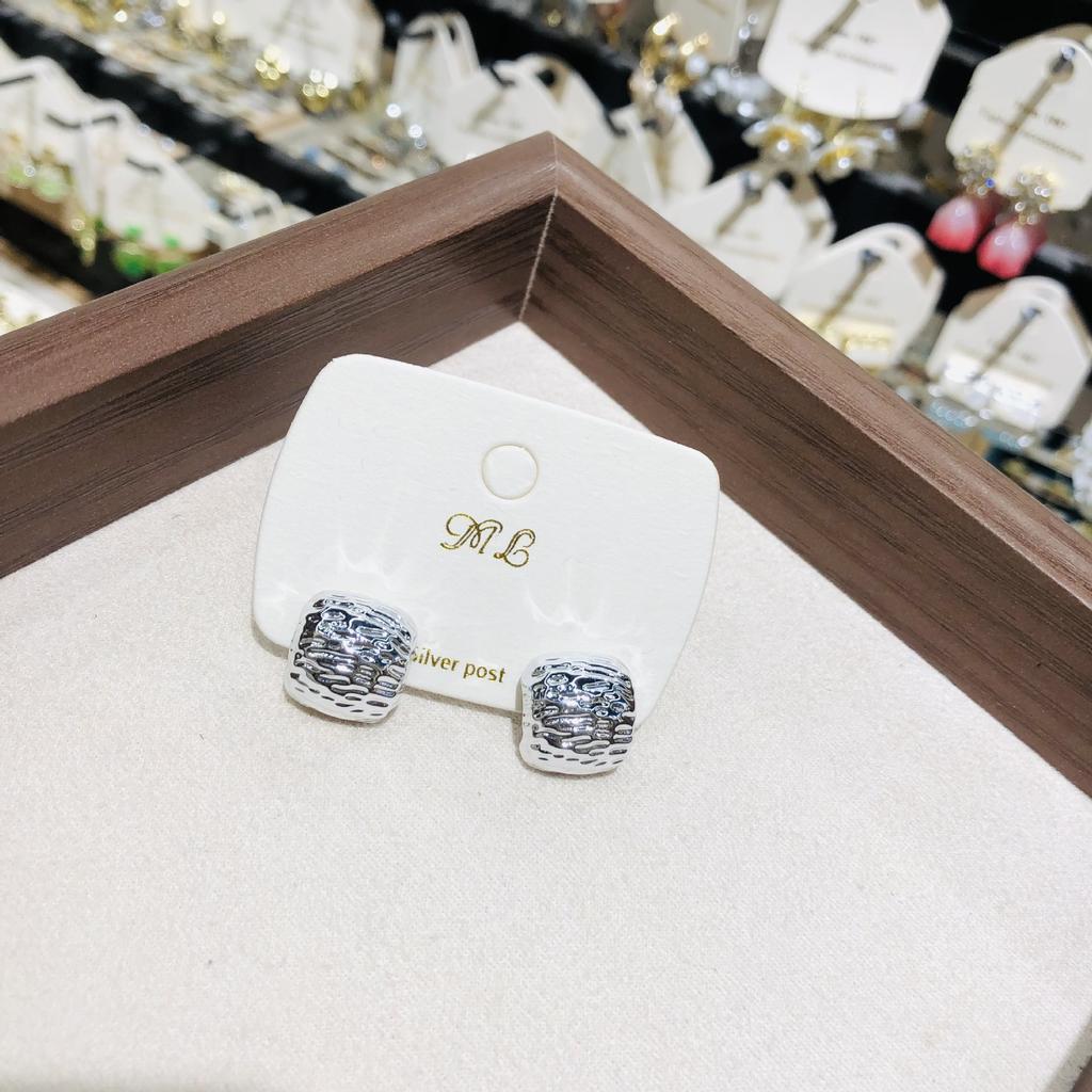 Textured Folded Metal Ball Earrings Women's Vintage Luxury Korean Style Jewelry Accessories Round Ball Earrings