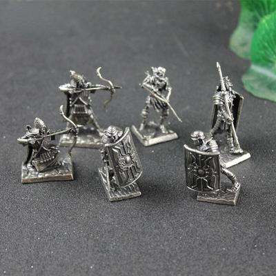 Metallo Rame Legionario Romano Caduto Arciere Scudo Soldati Figure Miniature Decorazioni Gioco da Tavolo Giocattolo Ornamento Regalo
