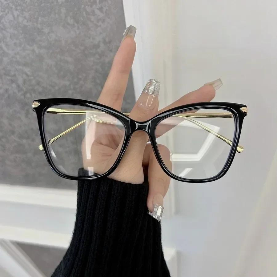 Fashion Luxurious Cat Eye Eyeglasses Frames Women Men Transparent Clear Brand Designer Optical Lovely Frame Oculos