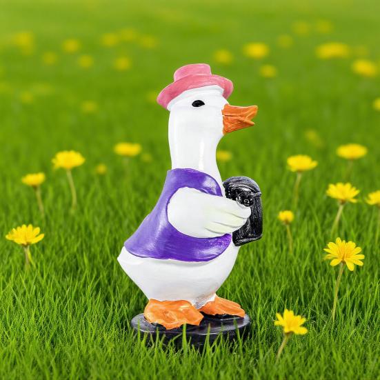 Gardening Duck Statue Outdoor Garden Yard Farm Duck Resin Figurine