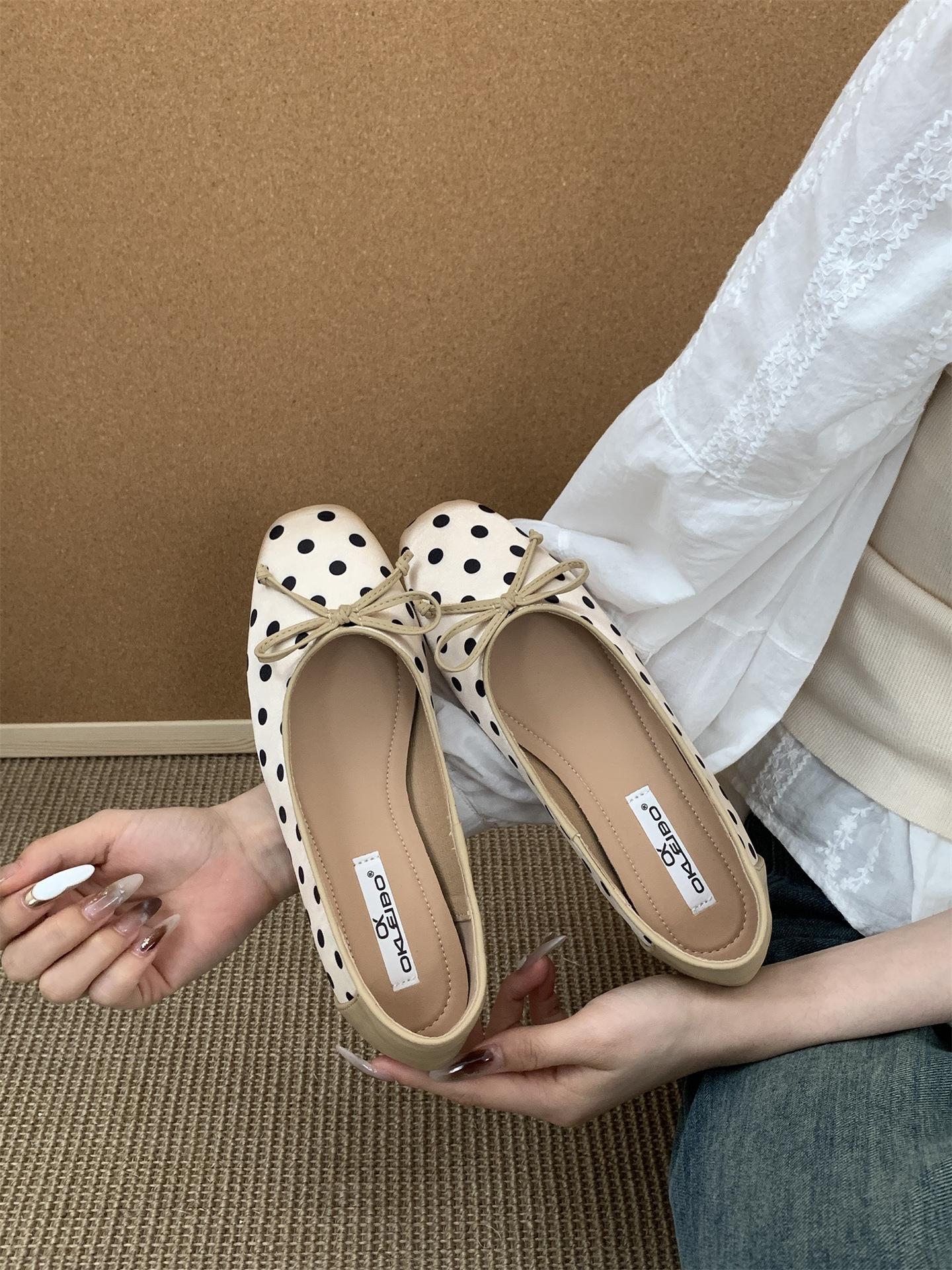

Korean version flat-bottomed bow light-mouth single shoes women s autumn new French retro one-pedal ballet commuter grandma shoes 39