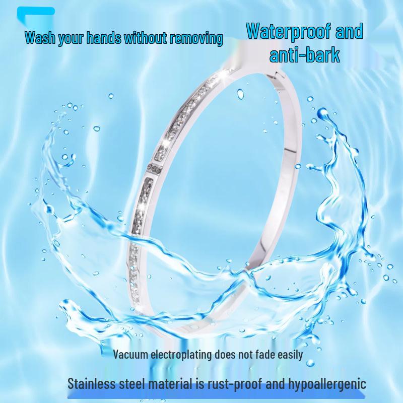 European Style Gold-Plated Rhinestone Titanium Steel Bangle for Women
