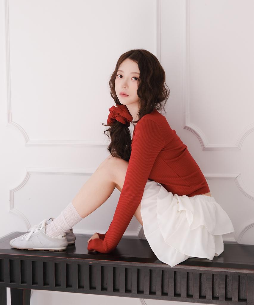 Aissie Volume Tiered Skirt (White)