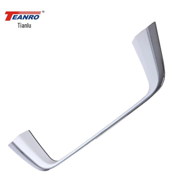 Rear License Plate Frame for Land Cruiser: 3D Photo Holder for Off-Road Vehicle Enhancement