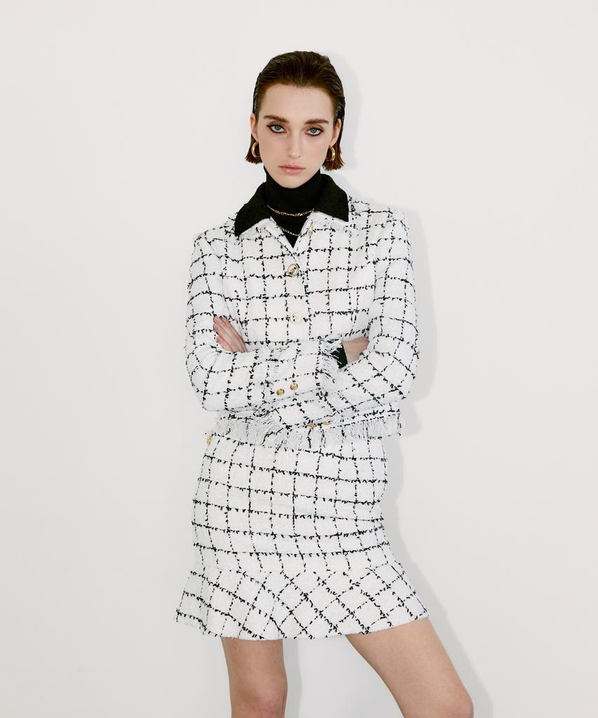 Chaenyuyog Check Mini Flare Skirt [Black Check]