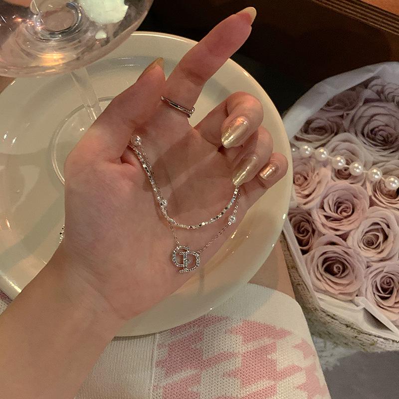 Women's Pearl Clavicle Necklace - Double Layer Letter Design Luxury Choker