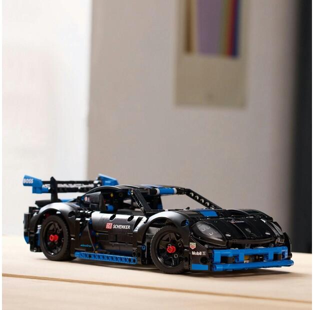 LEGO Technic 42176 Porsche GT4 e-Performance Racing Car