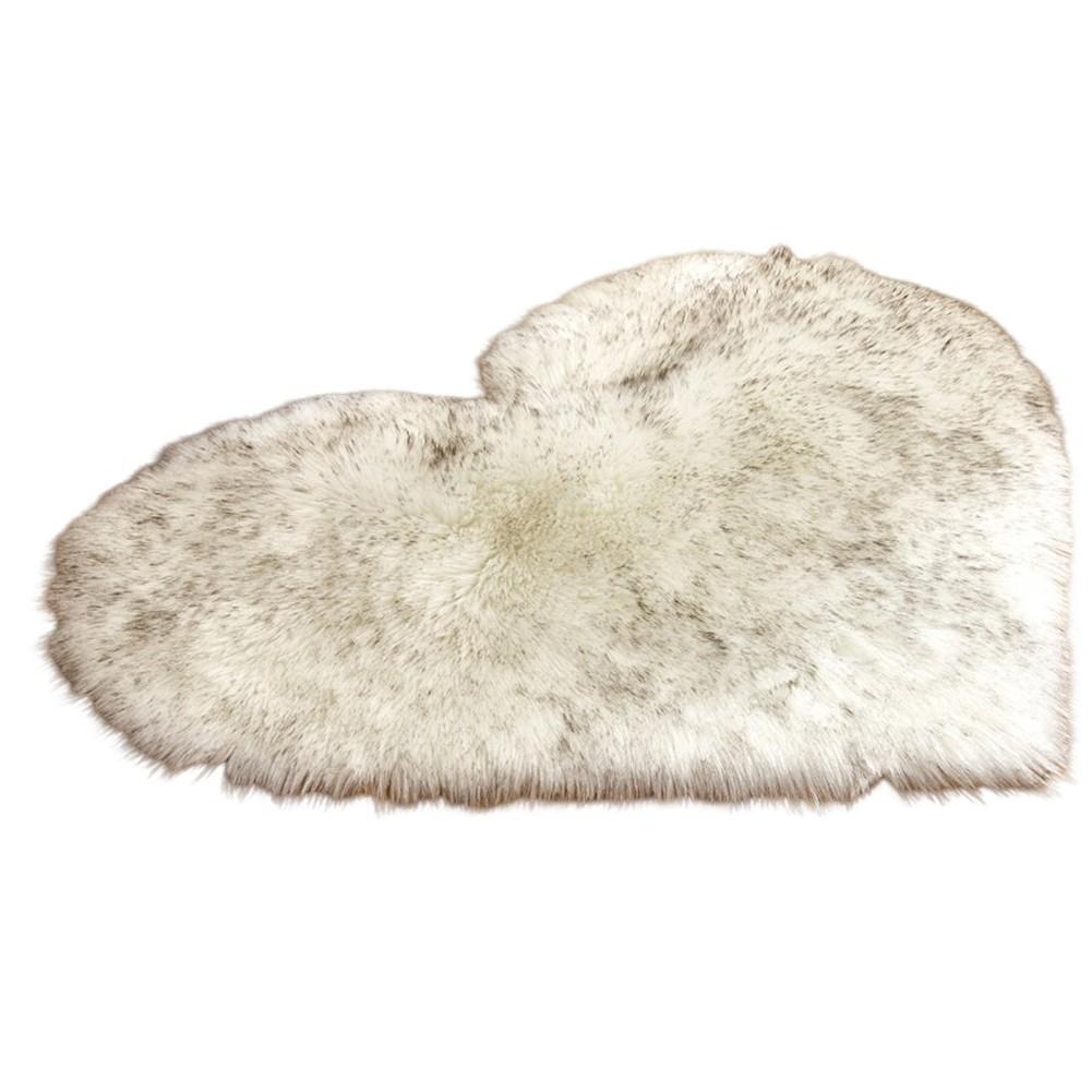 Bedroom Carpet Non-Slip Floor Mat Plush Heart-Shaped Carpet High Density