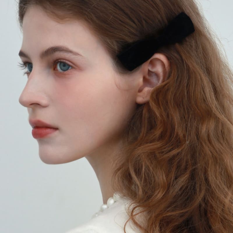 Less Is More Black Tie Ribbon Hair Pin