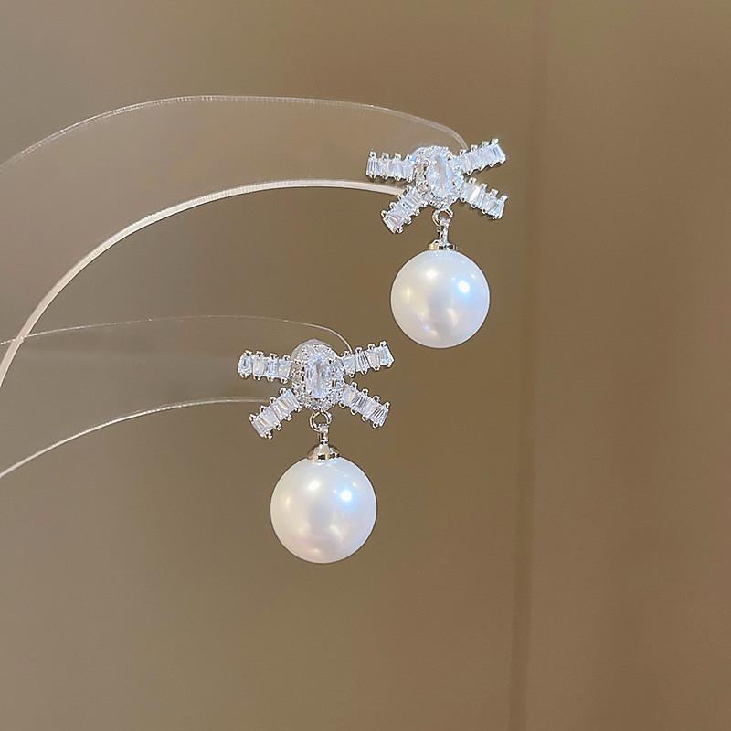 Stylish Female Zirconia Accented Pearl Earrings With Butterfly Shape For Daily Use