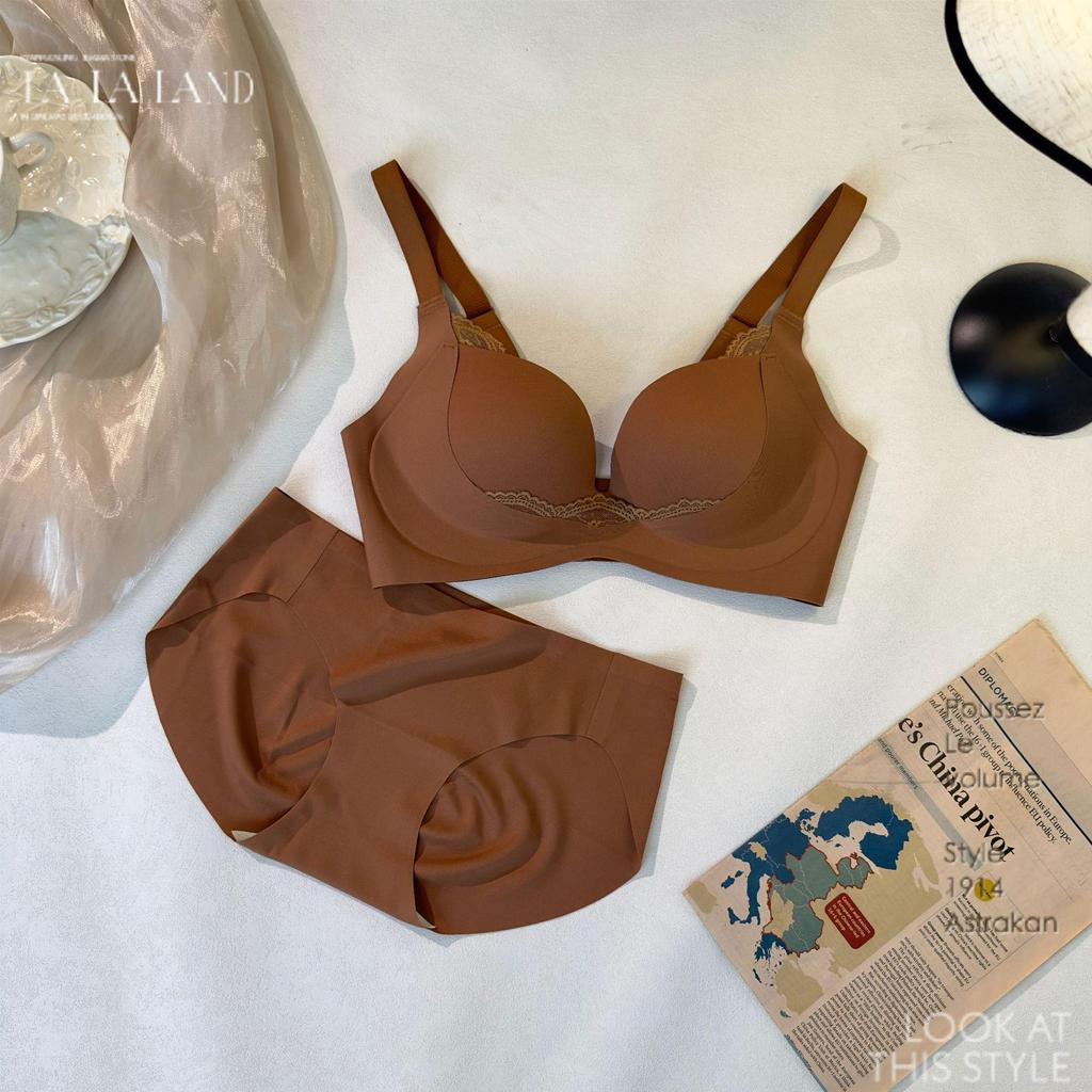 Seamless Uplift Bra: Underwire-Free, Anti-Sag, Side Support, Adjustable, Thin, Set S6