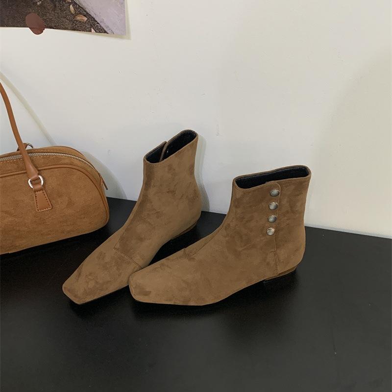 

Korean version of retro square head thick heel short boots women s 2025 autumn and winter new button versatile and thin fashion boots women s shor 40 коричневый