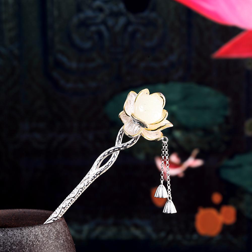 

Retro National Style Women s s925 Silver Hairpin with Inlaid Hetian Jade Lotus