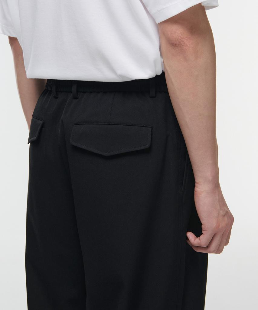 MUSINSA STANDARD Parachute Banding Slacks [Black]