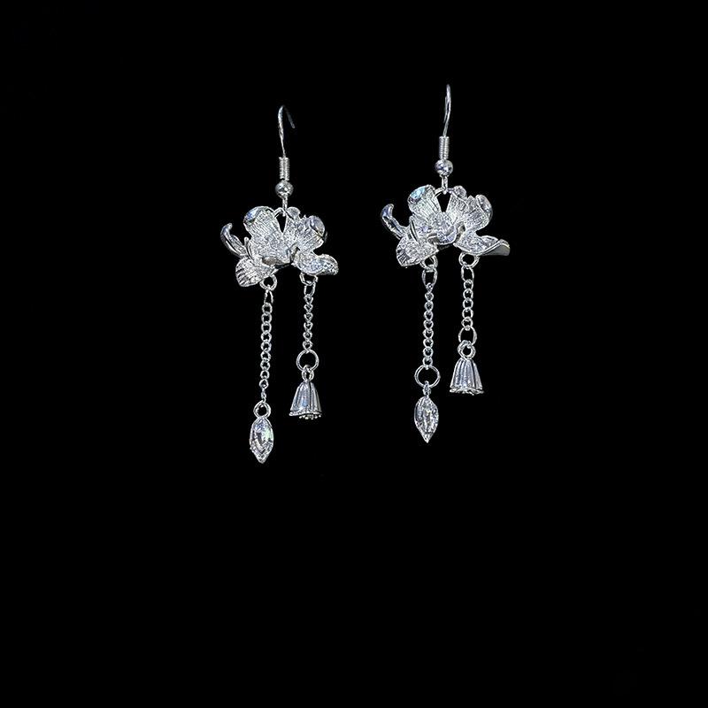 Ethnic style earrings Alloy silver-plated Miao ethnic minority Dong Yi earrings Earrings