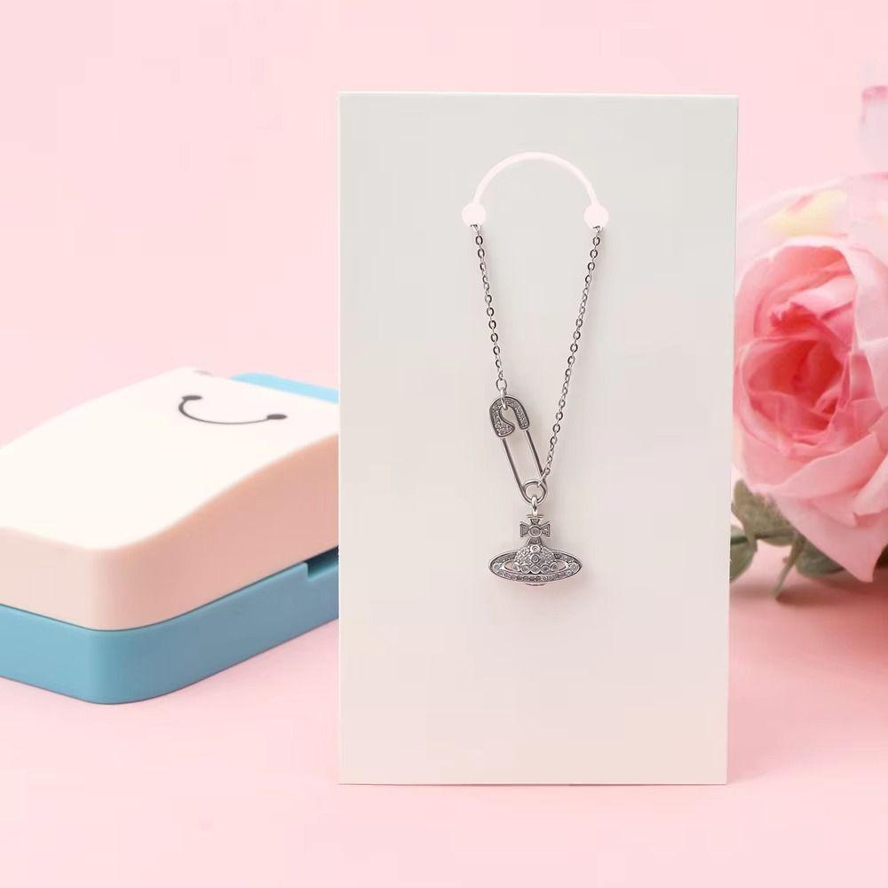 Making Keychain Keychain Embossing Machine Punching Machine Keychain Hole Punch Jewelry Display