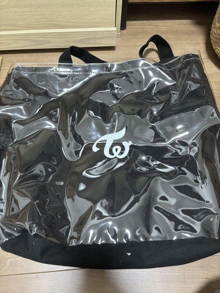 [USED] TWICE World Tour 2019 Bag