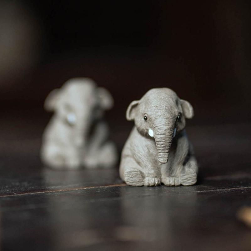 Handgefertigtes Sitzender Elefant Ornament Klein Tee Haustier Mini Süße Statue Zimmer Tee Tisch Dekorationen für Tee Liebhaber Freund