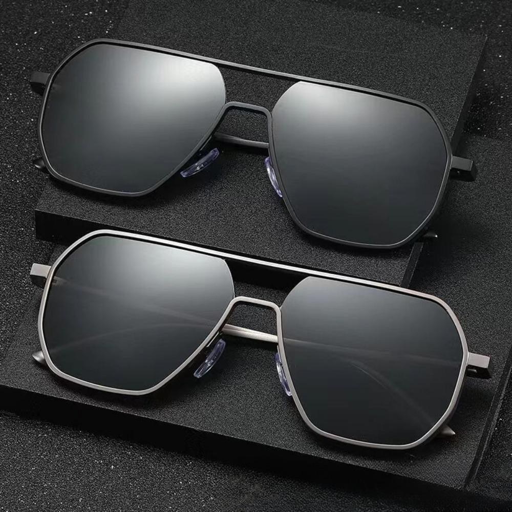 Fashion Trend Polarized Sunglasses for Men and Women Classic Toad Mirror Holiday Travel UV Resistant Sunglasses