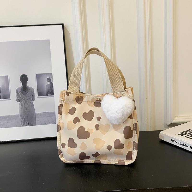 Large-capacity bag women's 2025 spring and summer new cute versatile shoulder bag love portable commuter tote bag