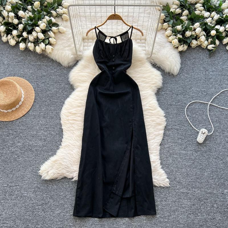 A Backless Off-the-neck Halter Dress for Women A Cinched Waist, Slimming and Slit Vacation Dress