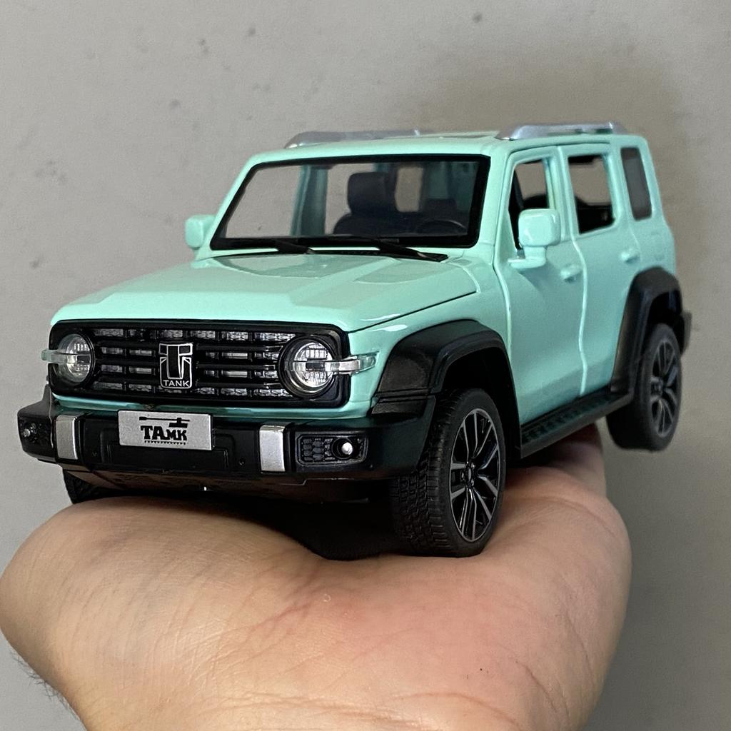 ABBV1 1:32 Tank 300 Explorer Off Road SUV Alloy Metal Diecast Model Car Interior Ornament Collection Hobby Central Control Screen Gift