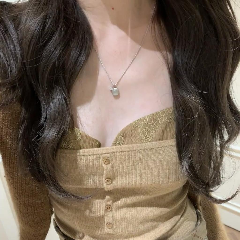 Vintager Antique Brushed Gold Small Sugar Cube Necklace Women'S Light Luxury Gold High-End Sweater Chain Collarbone Chain