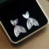 Stylish Fishtail Pleated Metal Stud Earrings: European-American Design with Unique and Simple Elegance