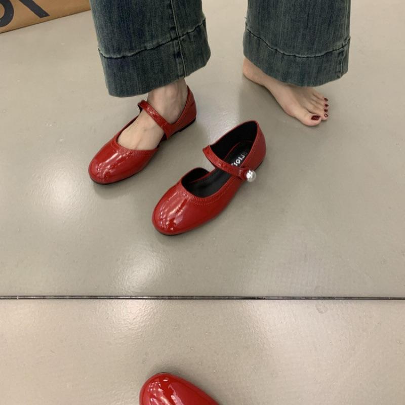 French flat-bottomed retro round head with Mary Jane small leather shoes women's shoes versatile commuter patent leather single shoes women's shoes