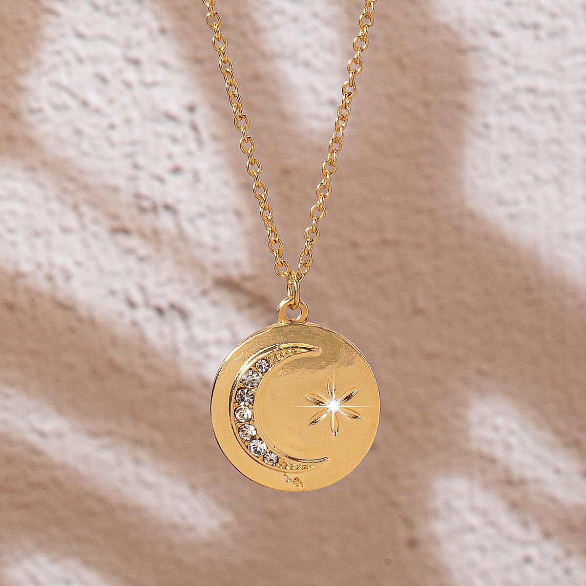 

Women s Pendant Necklace, Convex Star and Moon Pendant Necklace, Suitable for Wearing during the Middle Eastern Ramadan Festival золотистый