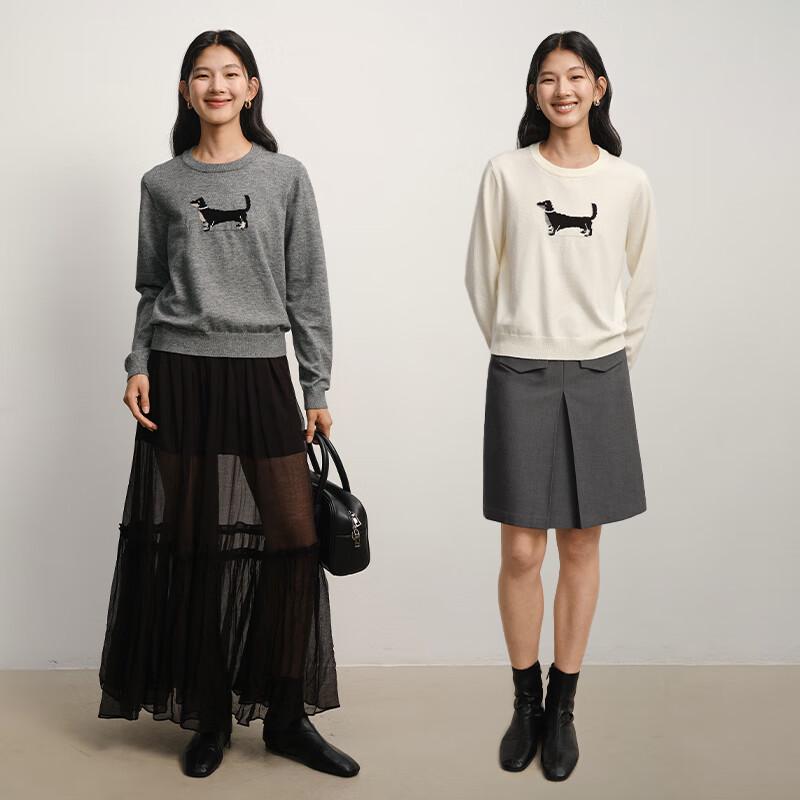 WHIteALLUSION Women s Puppy Embroidered Knit Sweatshirt S