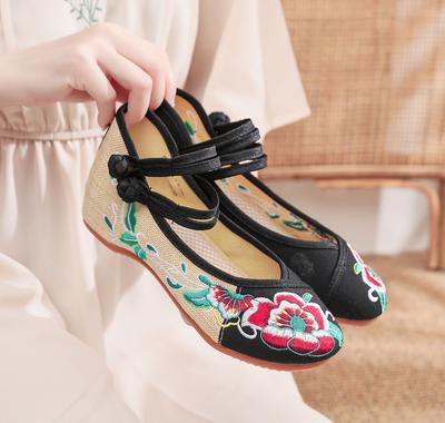 Vintage damskie bawełniane haftowane w kwiaty buty damskie dorywczo w stylu chińskim wygodne miękkie płótno taniec baleriny