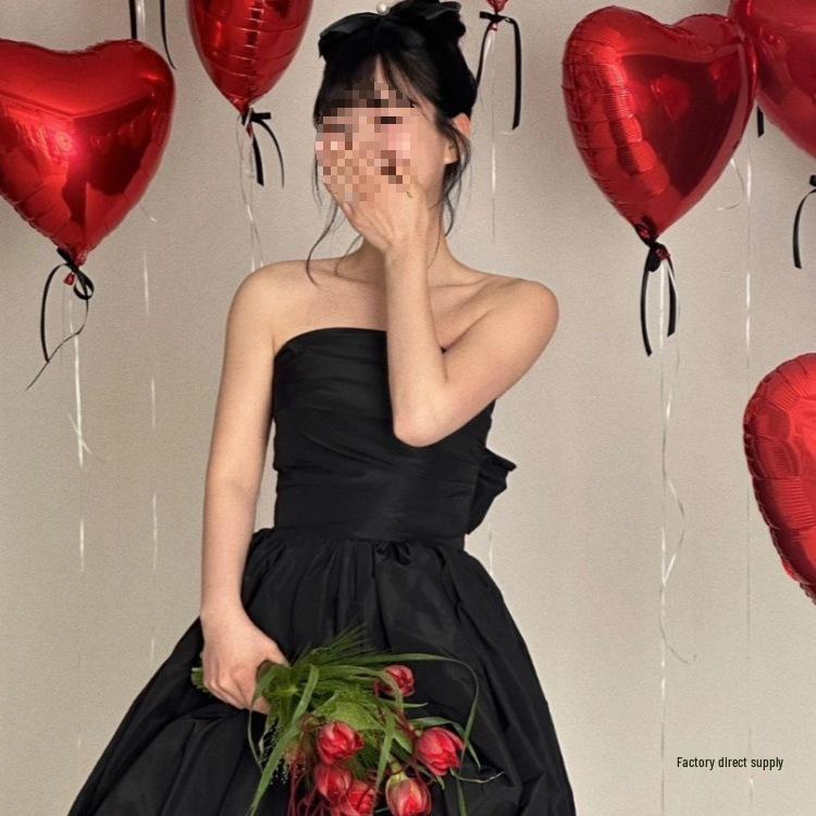 Red Heart-Shaped Helium Balloons for Valentine's, Proposal, Wedding, or Room Decoration