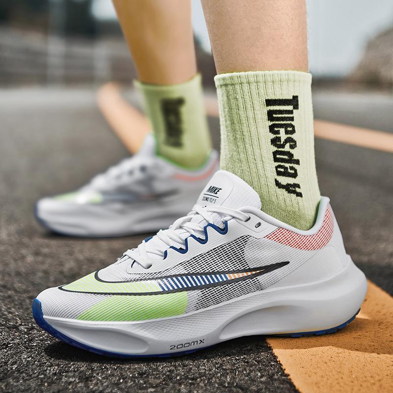 22 Summer New Casual Sports Shoes Breathable Running Shoes Lightweight Sneakers