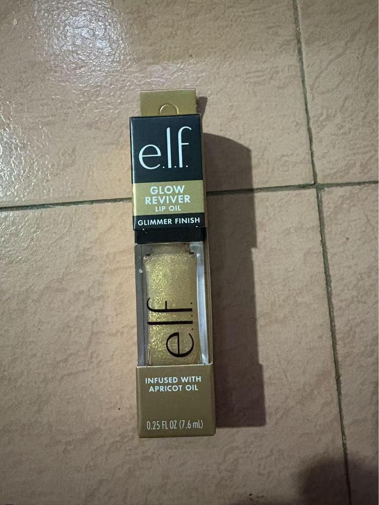 Elf Power Grip Lipgloss: Feuchtigkeitsspendend, Nicht klebrig, Helle Farbe, Langanhaltend, Transferfest, und Nicht austrocknend