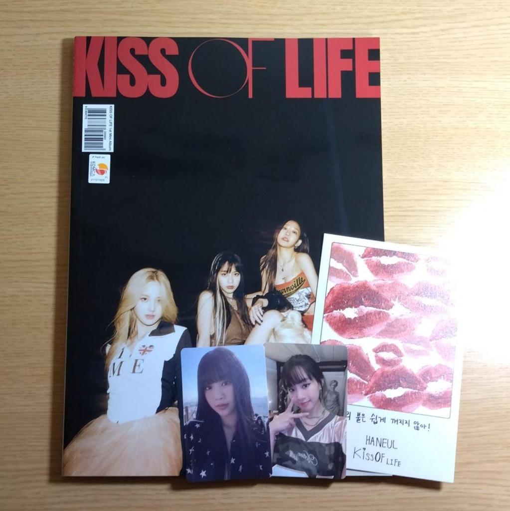 [USED] KISS OF LIFE 1st Mini Album CD