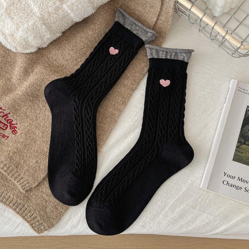 Thick Wool Socks - Suitable for Autumn and Winter. Flared Cuffs. Color Contrast. Mid-calf Length. Embroidered Hearts. Twisted Yarn Pile Socks.