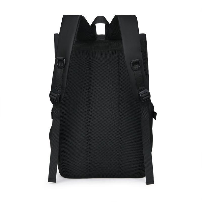 Men's Winter Splash-Proof Business & Casual Backpack: Student and Travel Friendly