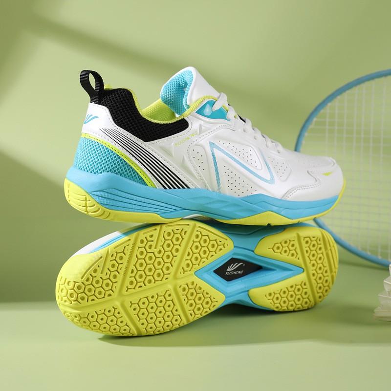 Kids Badminton Shoes Boys Girls Lightweight Cushioned Sports Sneakers Tennis Table Training
