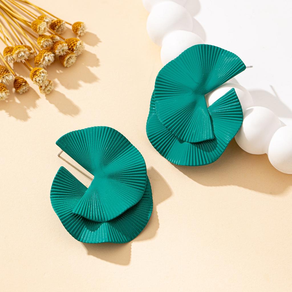 1 Paire de Boucles d'Oreilles Puces Géométriques Métalliques Tendance et Charmantes pour Femmes Usage Quotidien