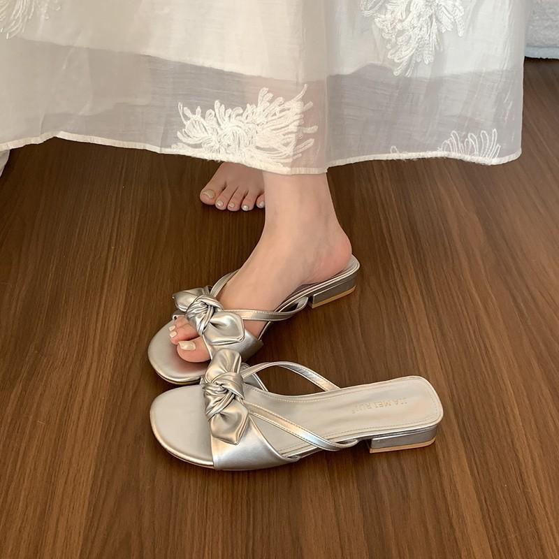 

Silver beautiful cool slippers women s summer wear new skirt gentle low heel high heel 35