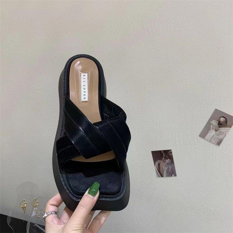Fashion Thick Soled Slippers for Women Summer Chain Denim Chunky Heel Fashion Cross Slides Open Toe Outdoor Beach Woman Walking Slides