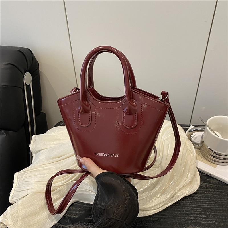 Fashion Mini Hand Carry Bucket Bag New Retro Vegetable Basket Bag Temperament One Shoulder Crossbody Bag