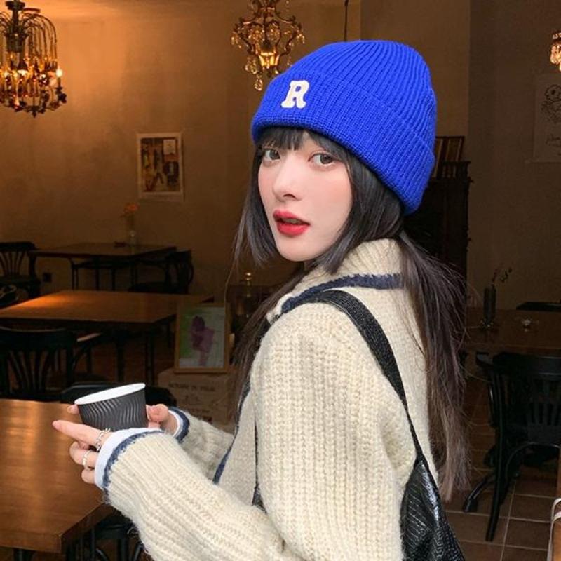 Winter Warm Beanie Hat for Men Women,Warm Stretchy Skull Cap with Letter Printed,Thick Knitted Cuffed Skullcaps for Cold Weather