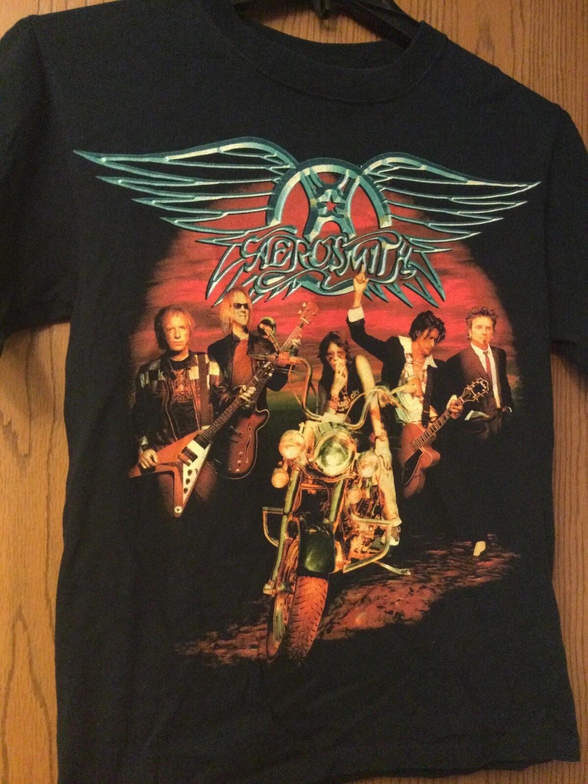 Aerosmith - “Rockin’ The Joint” - 05/ 06 Tour. Black Shirt. S. Anvil. S