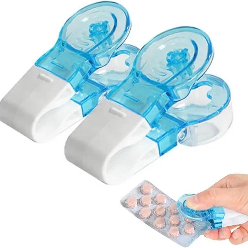 Anti-pollution Artifact for Household Drugs Portable Anti-contact Pill-taking Device forThe Elderly Medicine Dispenser Pill Case