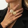 Eleganti Orecchini Rotondi Geometrici Vuoti in Metallo Intrecciato Stile Retrò con Anello Diviso